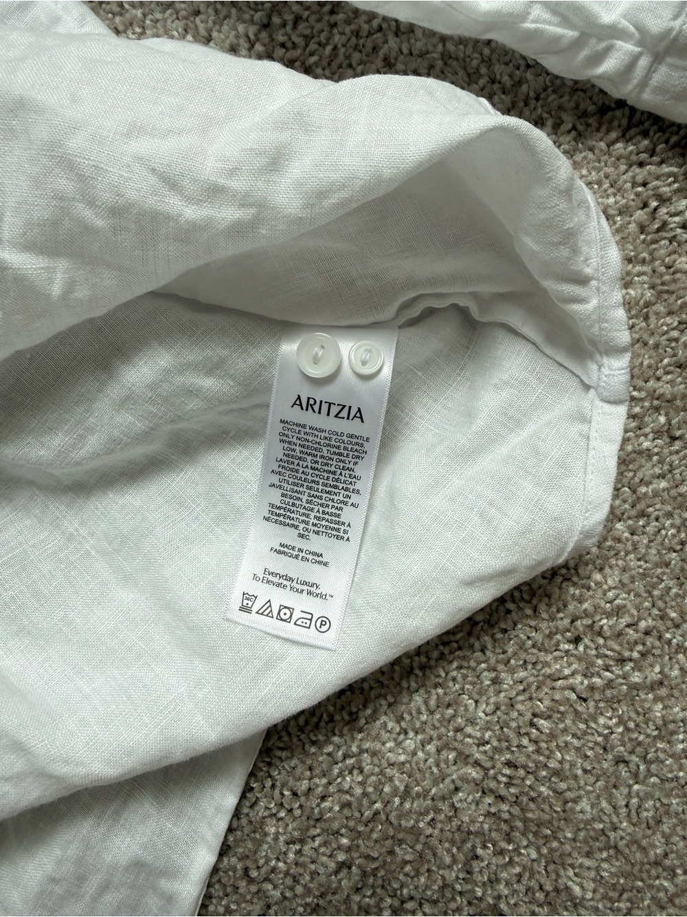 Little Moon by Aritzia Casual Button-Down Linen Shirt in White - Picture 4 of 7